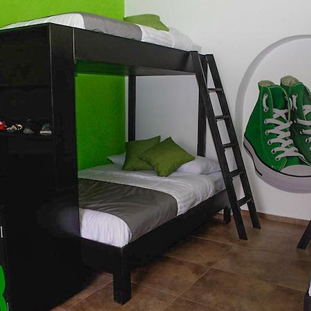 Hostal El Armario ليون المظهر الخارجي الصورة